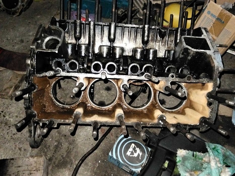 Продам блок двигателя газ 53