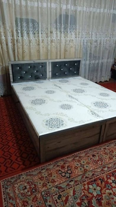 Sandiqli kravat 750 ming