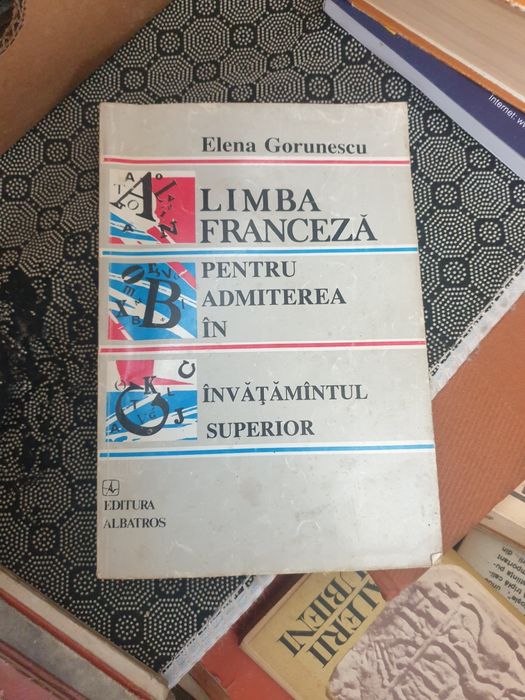 Manuale școlare vechi