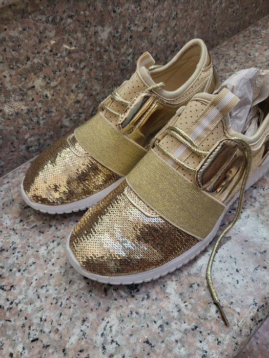 Нови дамски маратонки