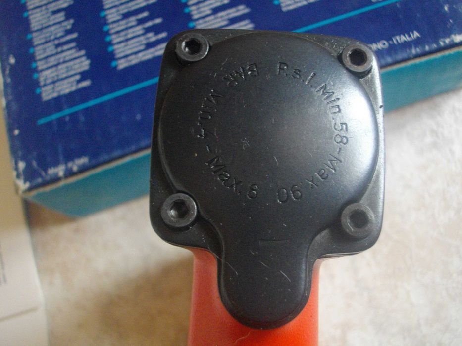 Пневматичен Такер Duo-Fast MAX за пирони до 50mm