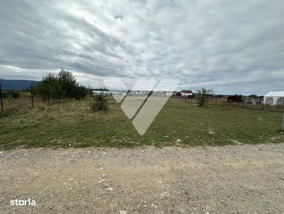 Teren intravilan cu autorizatie de constructie 417 mp - zona Cisnadie