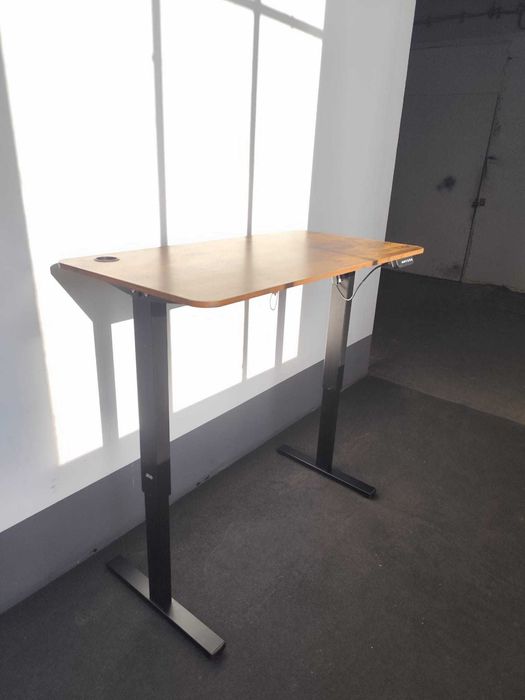 Birou electric reglabil pe înălțime Maclean Ergo Office ER-451 (Sit-Stand / Standing Desk)