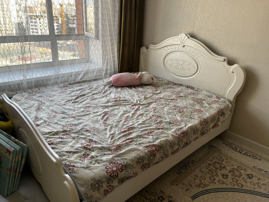 Продаем двухспальный кровать