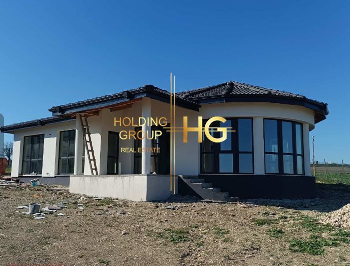 Продава се Къща в с. Кичево, Област Варна - 166 кв.м за 1561 €/кв.м - Снимка #1