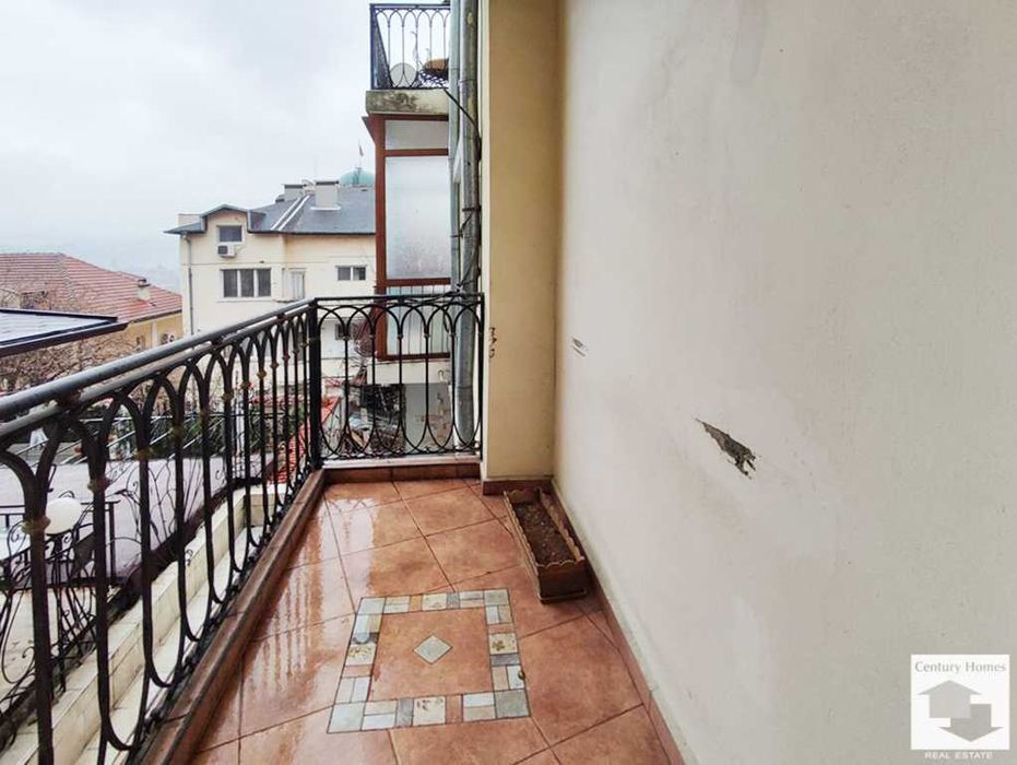 Продава се Офис в Велико Търново, Център - 150 кв.м за 510 €/кв.м - Снимка #8