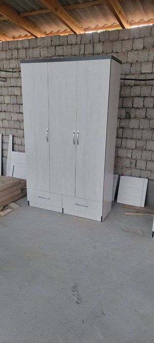Mebel karavat va shkaf lar