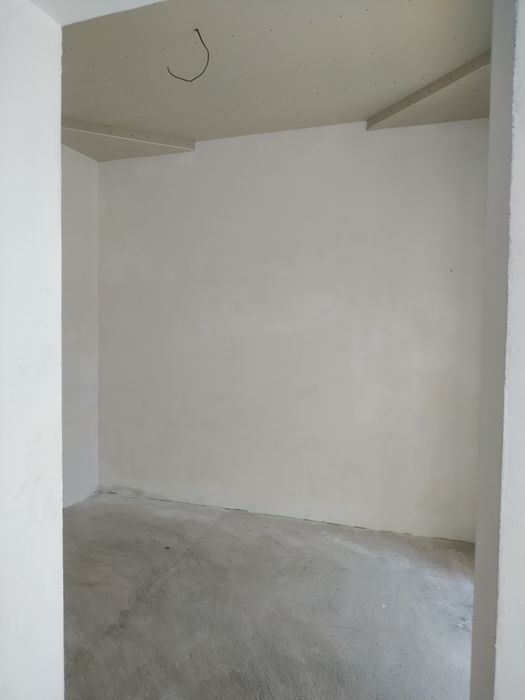 Назарбек Мевазорда 90%Битган 1.7сотихли янги курилган уй сотилади