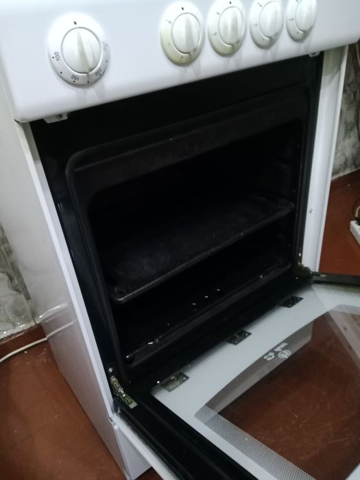 Продам электрическую плиту.