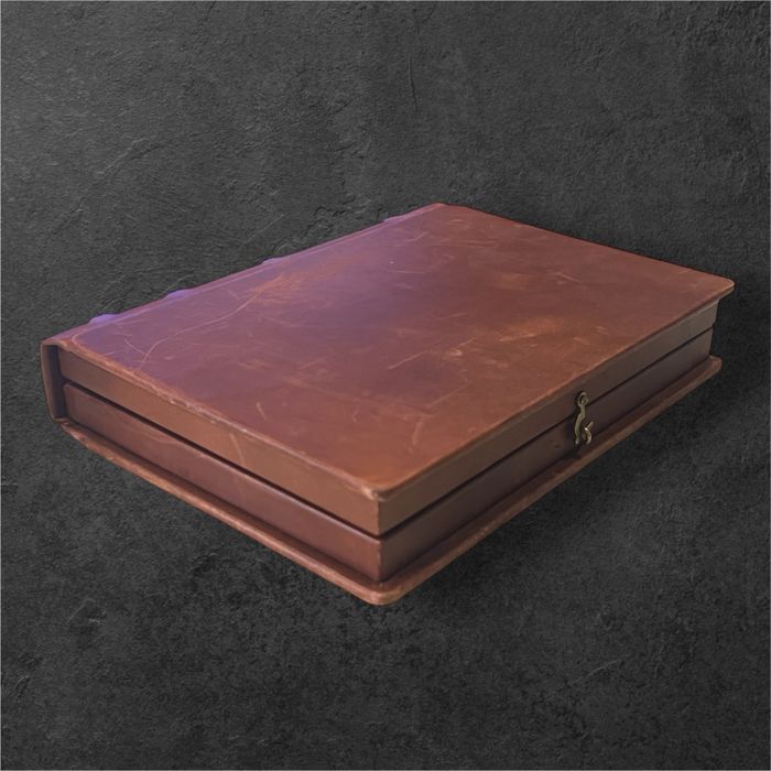 Шах и табла 2в1 във форма на кожена книга