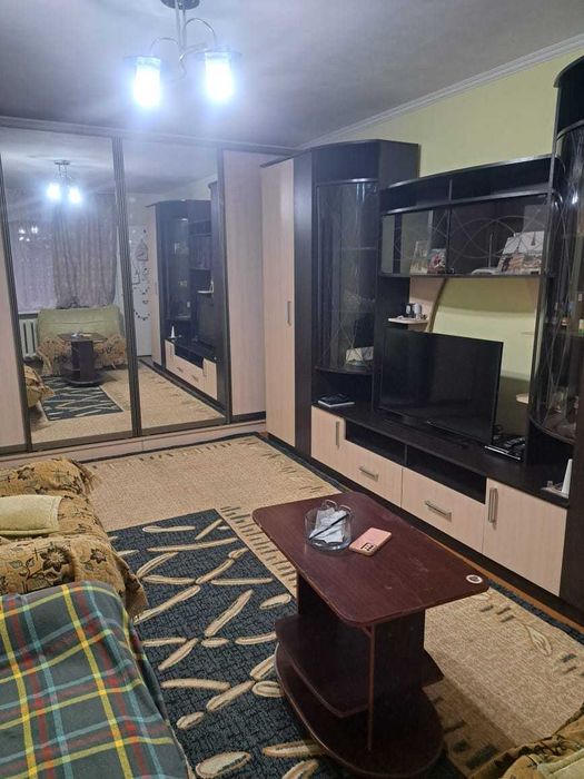 Продам 2 ком квартиру стрелка