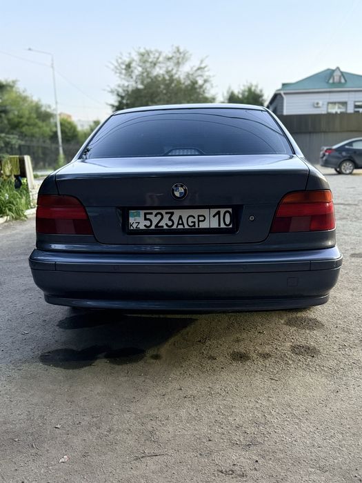 Продам бмв е39..