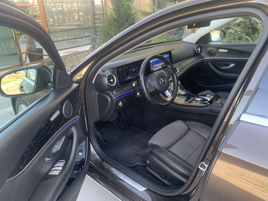 Mercedes E class 350d 2017 258cp / Multibeam / Distronic / Widescreen