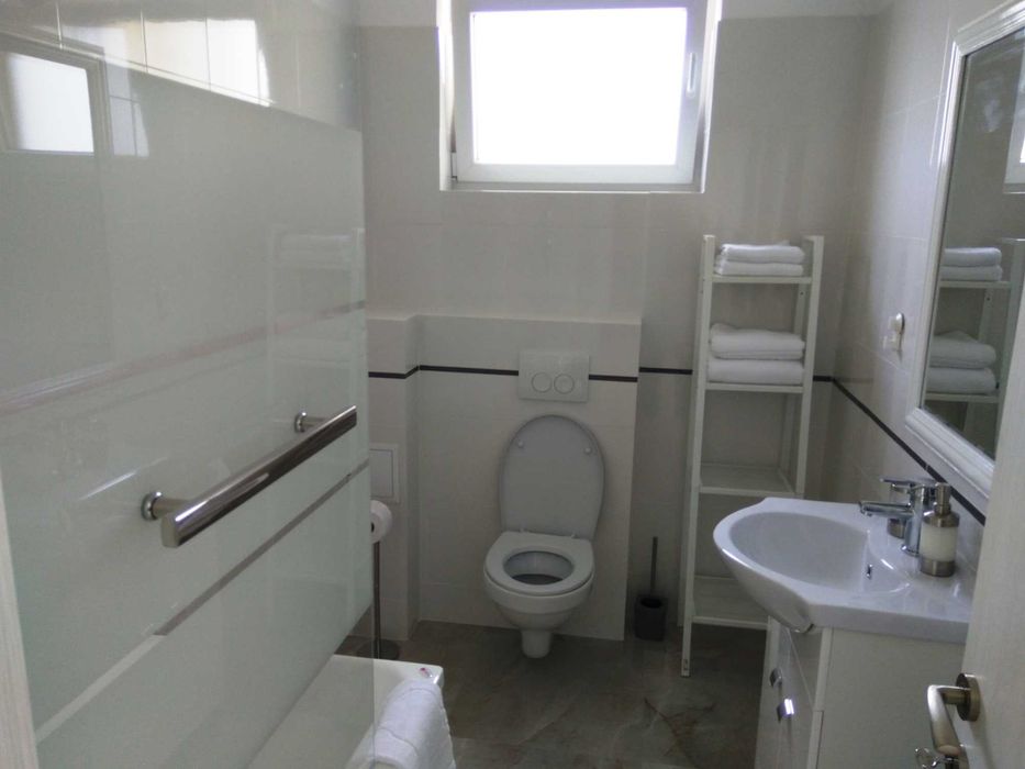 Apartament 3 camere de inchiriat, Pipera, acces usor, supr. generoasa