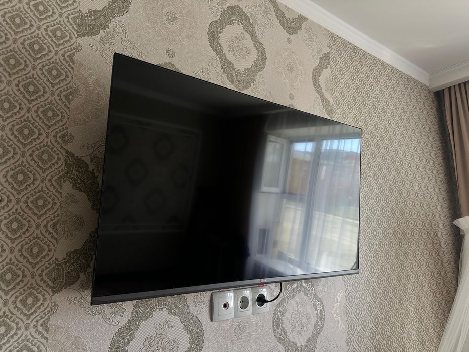 Продам телевизор LG