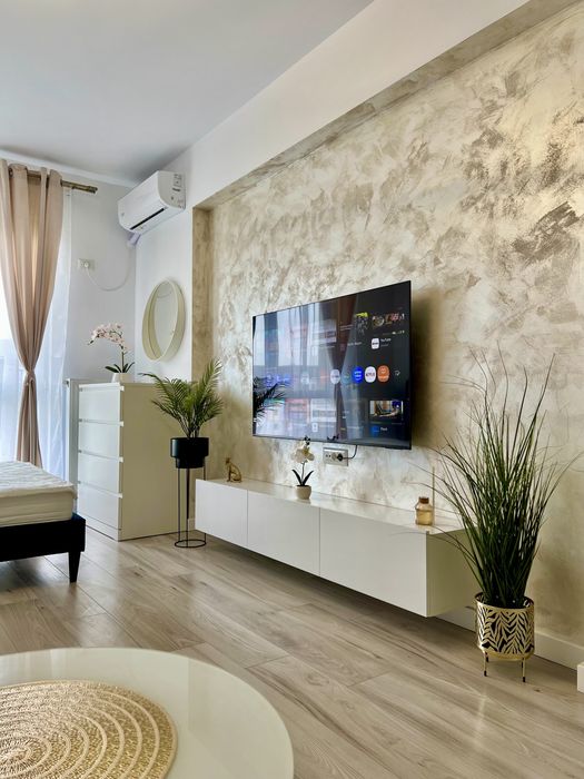 Studio 44mp, nou