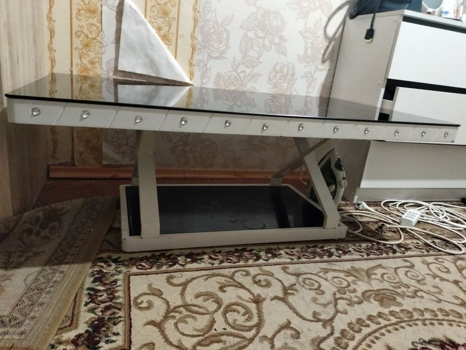 Подставка под телевизор