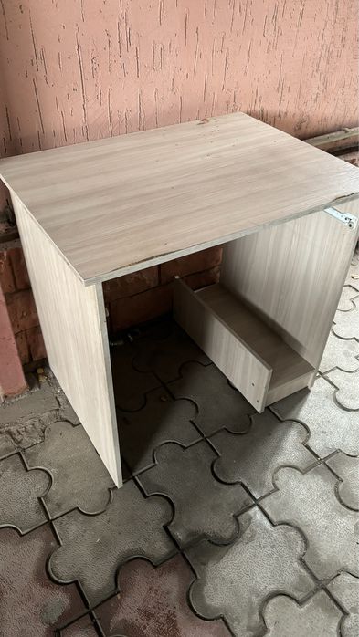 Стол для компьютера