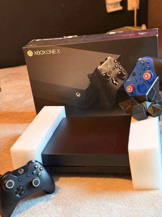 Xbox one X 1TB !!!ПЕРФЕКТЕН!!!