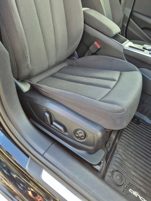 Audi A4 Allroad quattro 2018 | 2.0 TDI 190 CP | Business Class | Trapă | Navigație