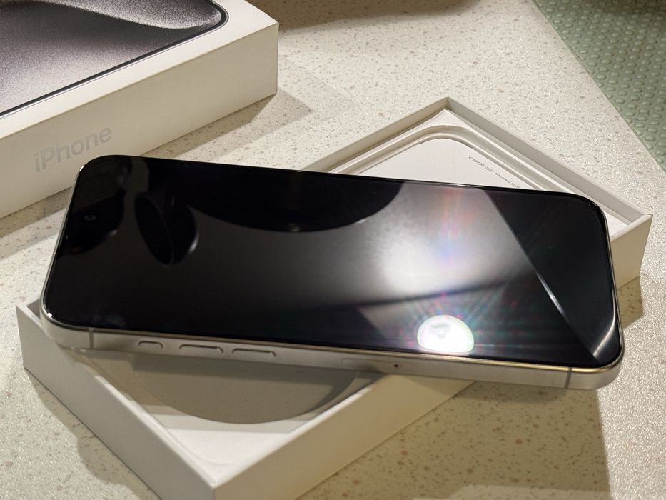 iPhone 15 Pro Max 256GB White Titanium – Като НОВ, 95% Батерия.
