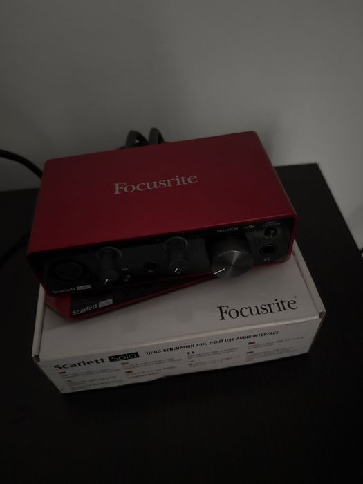 2x Adam audio t5v cu stative, akai mpk mini mk3 black edition, scarlett focusrite solo interfata audio