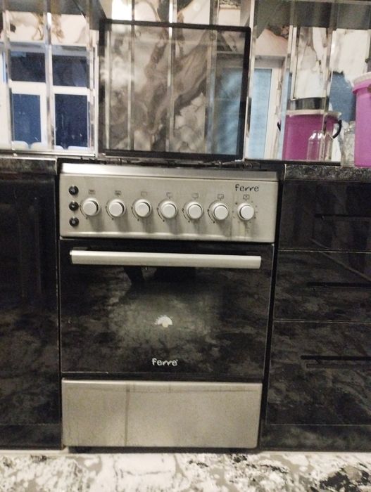 Gaz plita,Muzlatgich va rakvena sotiladi 3 tasi birda narxi kelishilad