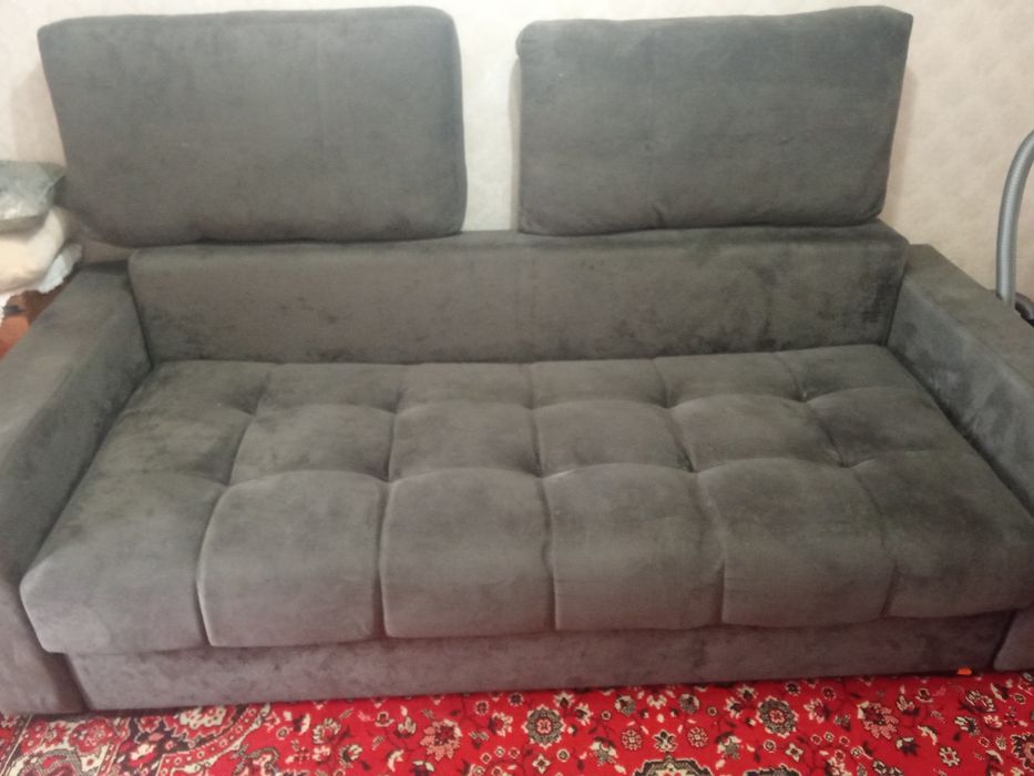 Продам диван срочно