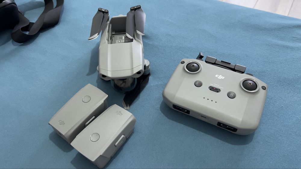 Продам Дрон DJI Mavic Air 2