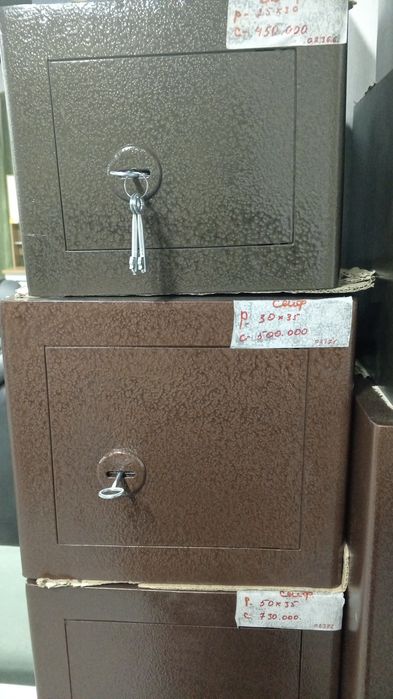 Сейфлар мебель магазинда сотувда бор