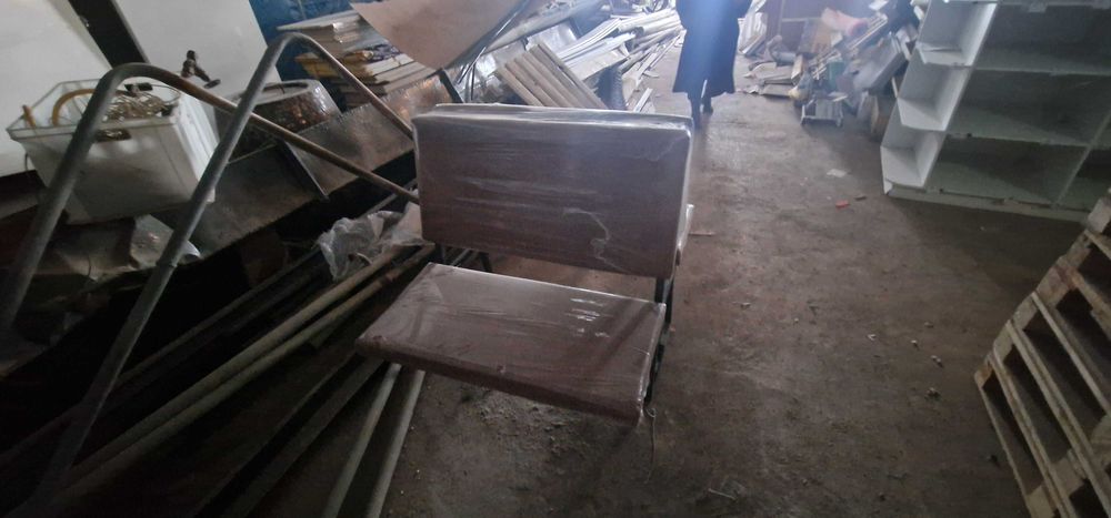 Стулья 4х местные