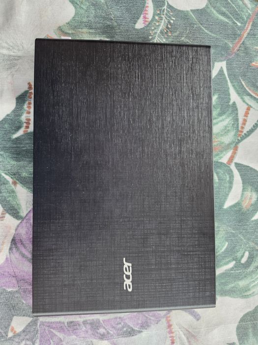 Лаптоп Acer Aspire E5-573G-55MH – i5 / GeForce 920M / 1TB HDD