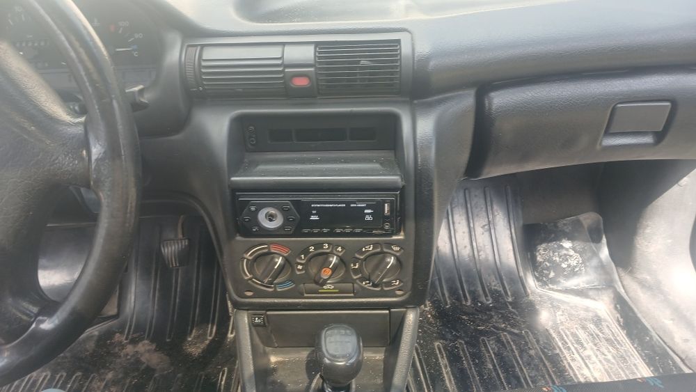 Машина  Opel Astra