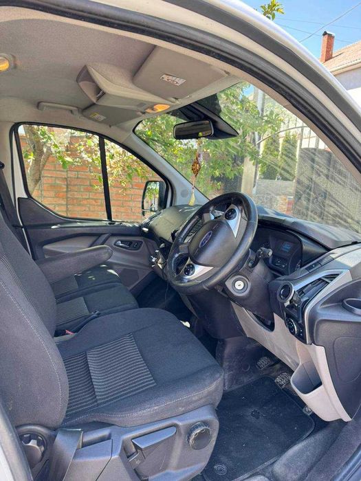 Vând Ford Tourneo 2017