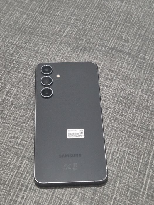 Samsung S 24 fe;