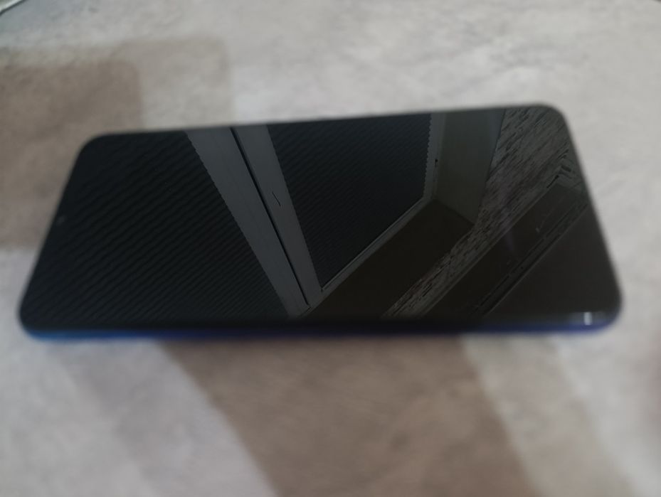 Обменяю vivo немного разбит