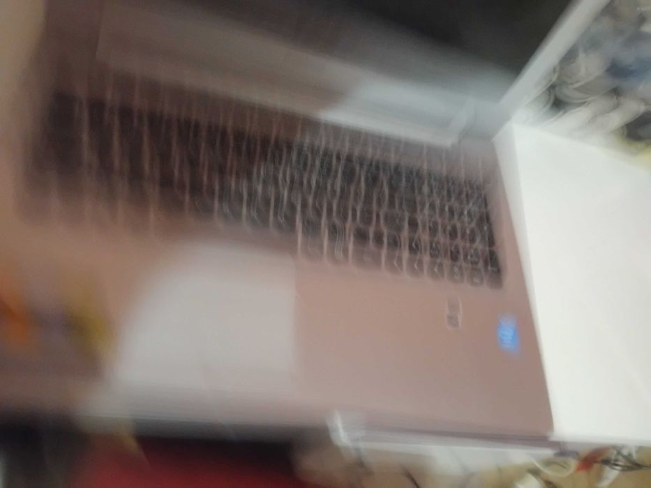 Лаптопи на части