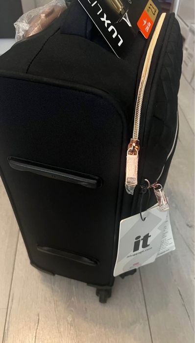 куфар Border Line и It