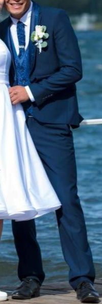 Продам свадебный костюм