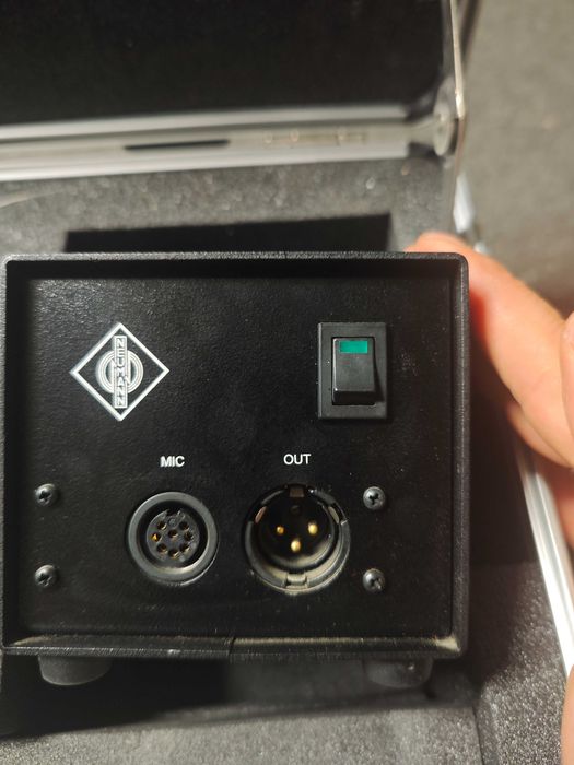 Microfon Studio pe lămpi Neumann M147 Tube