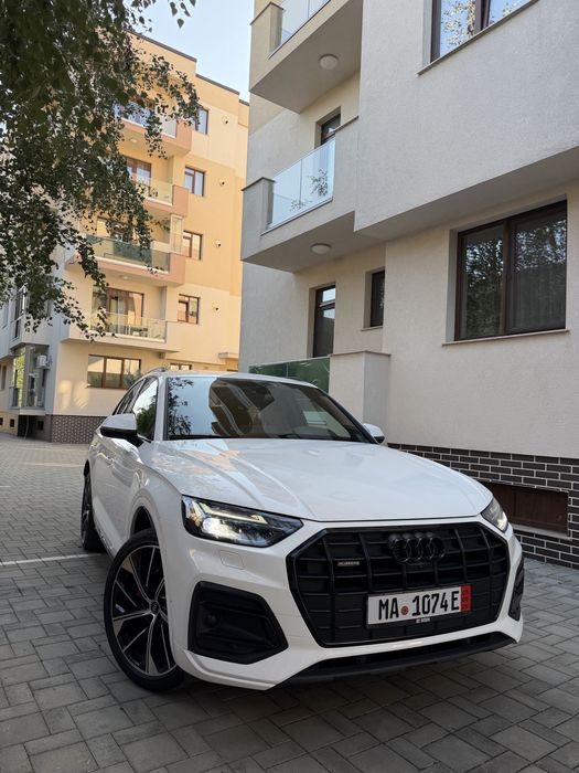 Audi Q5 coupe 2022 S-Line Quattro 2.0 TDI Mild Hybrid 204 CP – Full Opțiuni