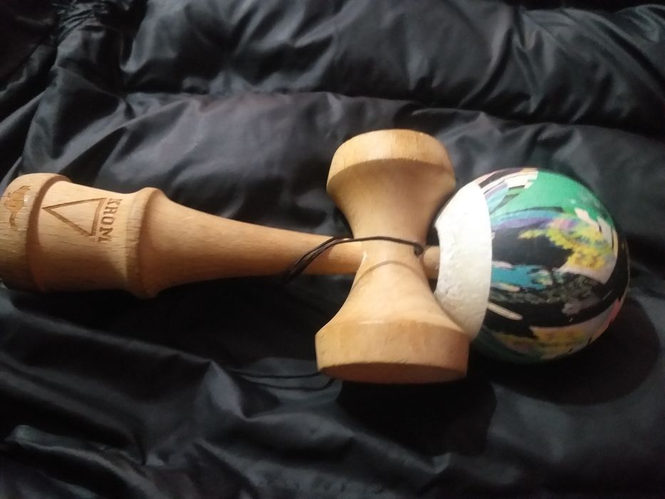 Kendama de vânzare