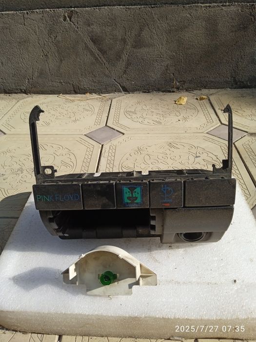 Гольф 3 консоль пепельницы.