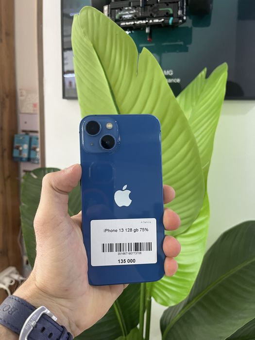 iPhone 13  в идеальное состояние