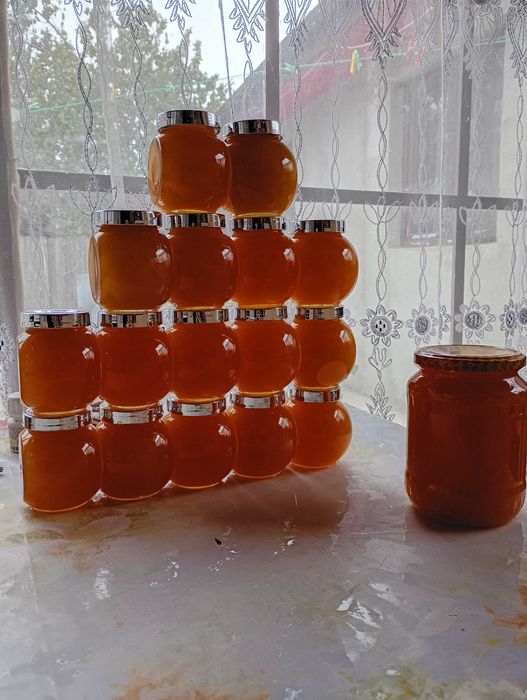 Miere, savuare din stup