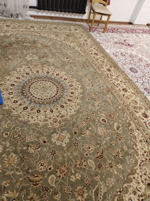 Ковер почти новый отличном состоянии