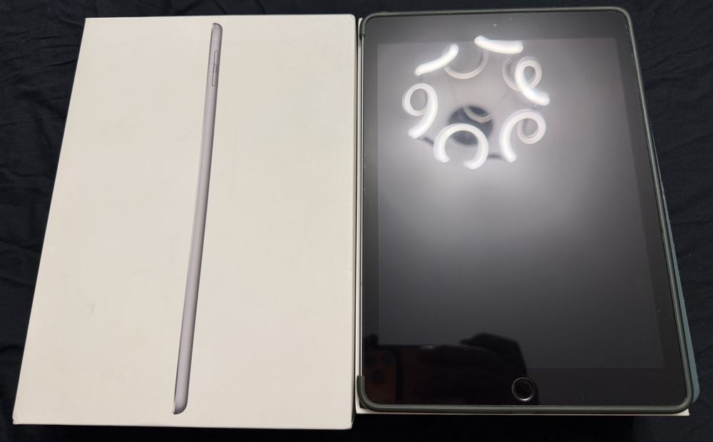 Apple iPad 6th Gen, WiFi+Cellular, ПЕРФЕКТЕН