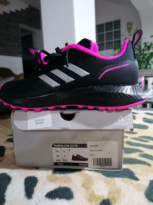 Vând adidași Adidas