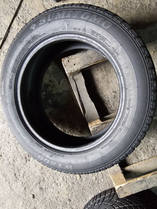 2 anvelope iarna 215 60 17 Sumitomo 2023