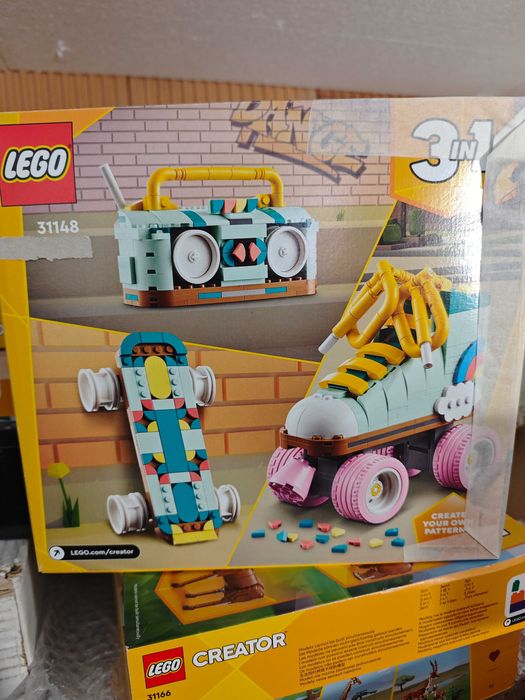 Продавам голям комплект от лего, с книжките, кутиите, LEGO